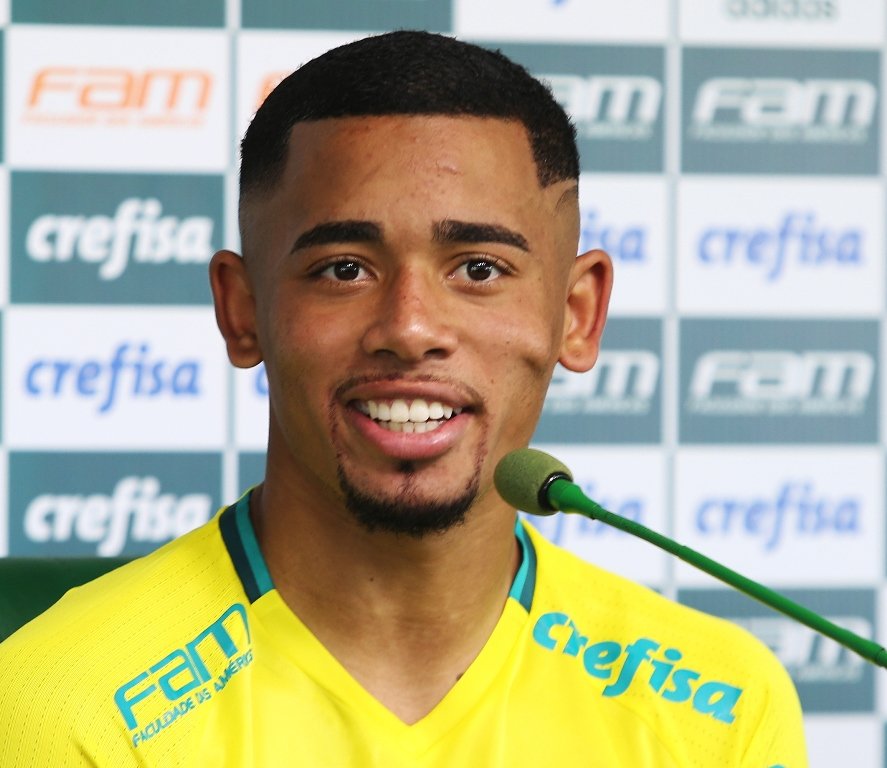 Jesus dedica ouro olímpico a Prass e celebra volta ao Verdão: ‘Amo esse clube’