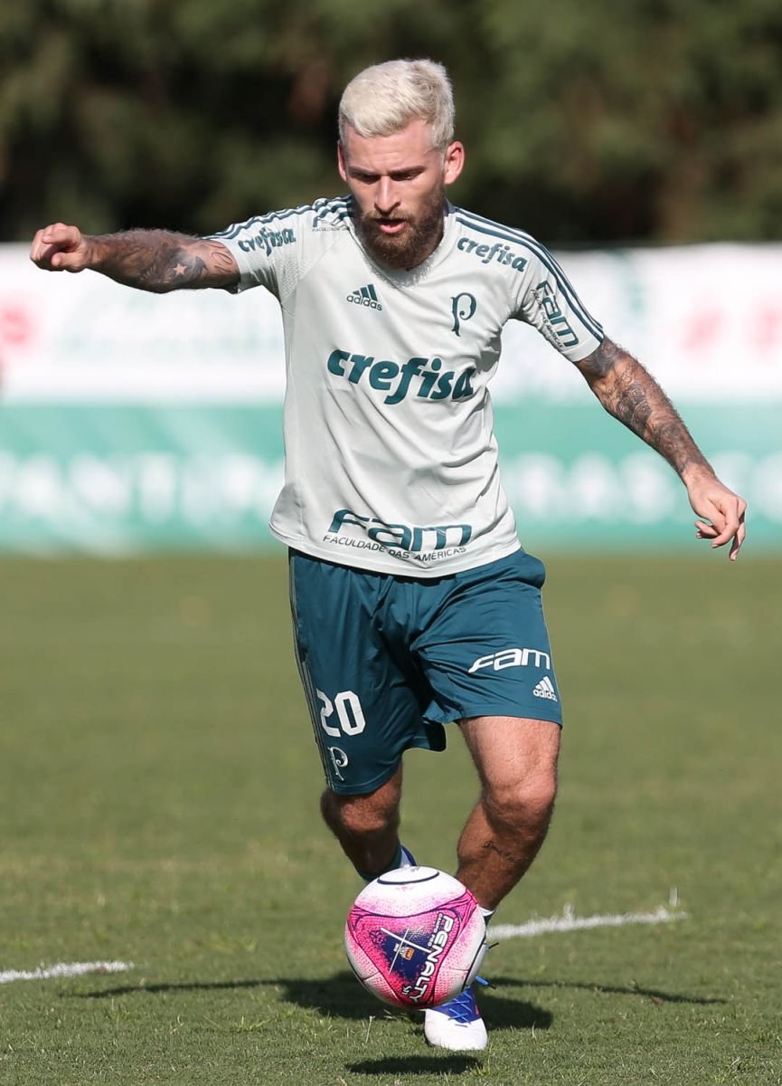 Palmeiras: Elenco realiza atividade tática e aprimora detalhes visando duelo com Corinthians Palmeiras: Elenco realiza atividade tática e aprimora detalhes visando duelo com Corinthians