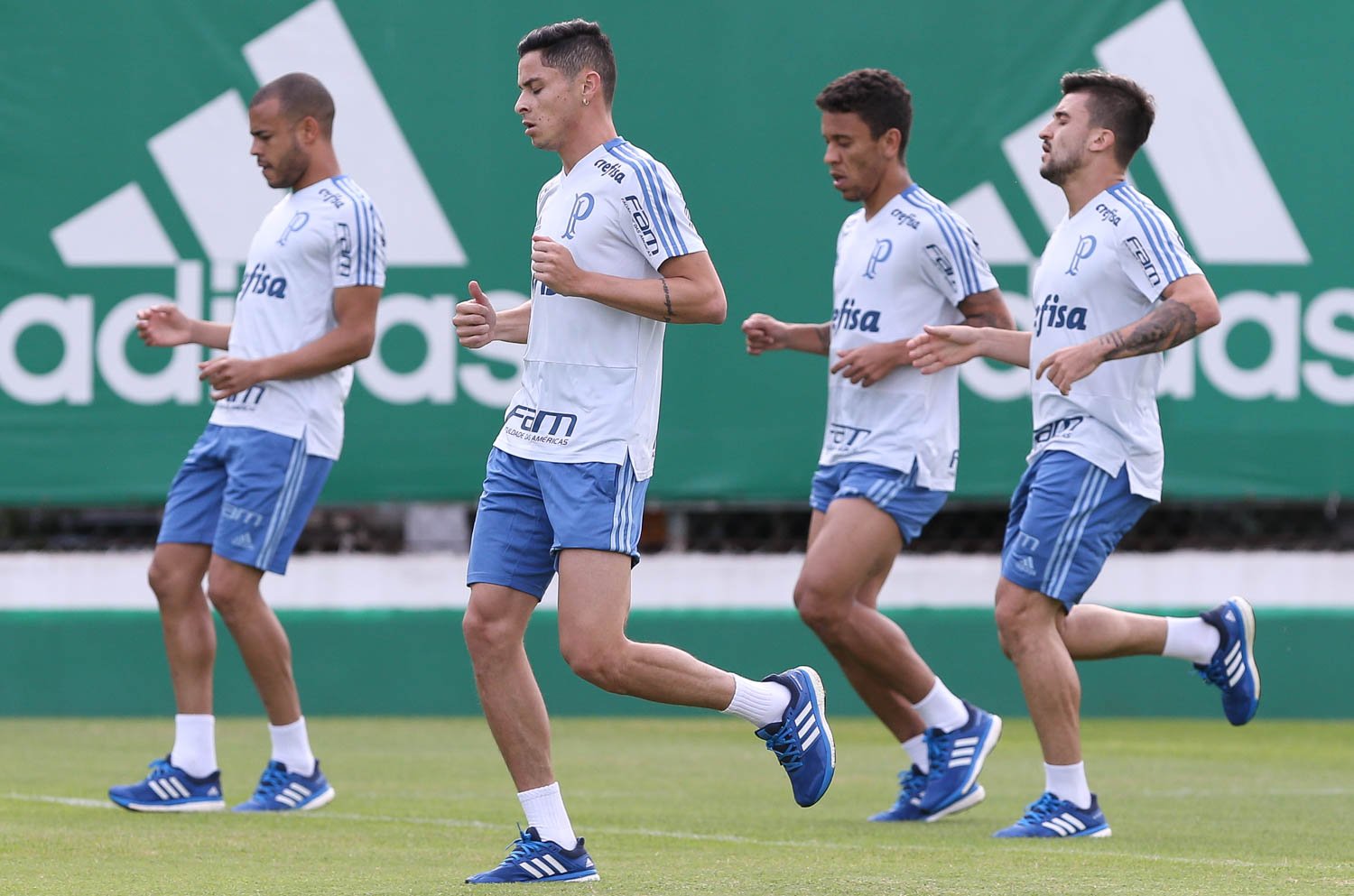 Palmeiras encerra dia com treino físico na Academia de Futebol
