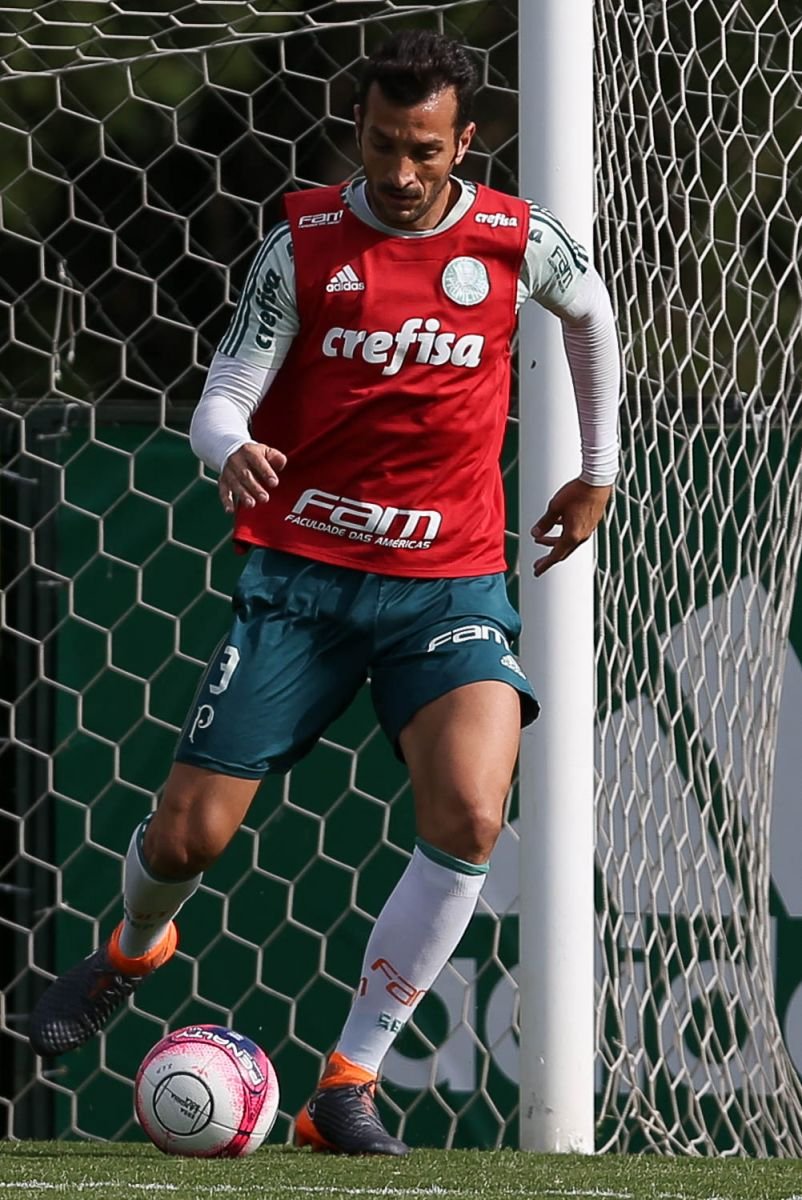 Com Moisés e Dracena, Palmeiras faz treino técnico na Academia de Futebol