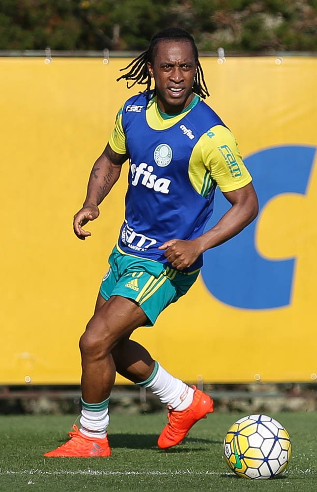 Após vitória, reservas fazem atividades técnicas; titulares realizam regenerativo