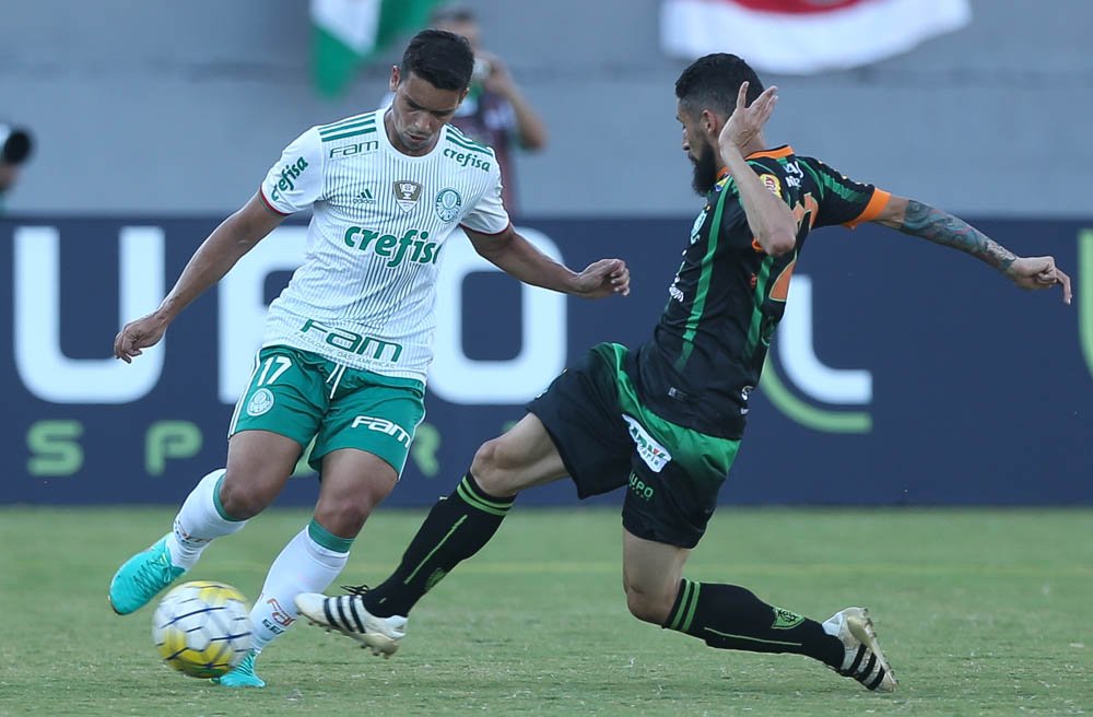 Em Londrina-PR, torcida empurra e Palmeiras vence América-MG