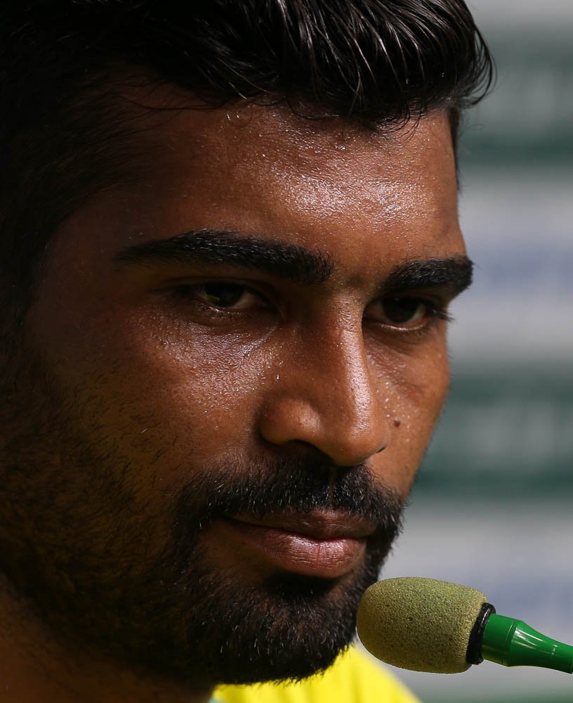 Em busca do título, T. Santos projeta arena lotada contra Inter: ‘Ajuda muito’