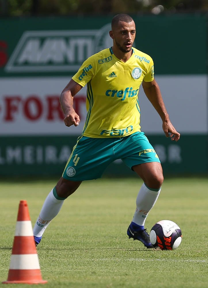 Elenco faz circuito físico e atividades táticas antes de estreia no Paulista