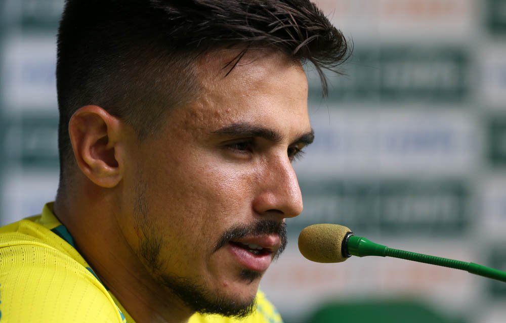 Após ‘gol especial’, Willian sonha alto no clube e presta solidariedade a Moisés