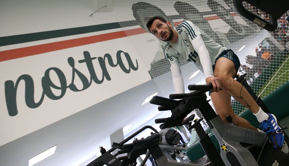 Palmeiras volta de Curitiba e faz treino de força no centro de excelência Palmeiras volta de Curitiba e faz treino de força no centro de excelência