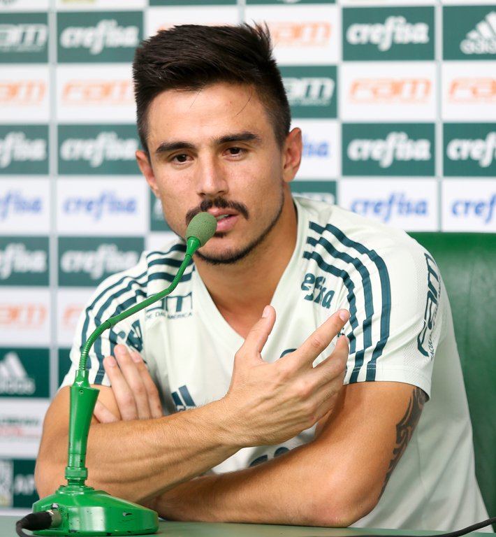 Artilheiro, Willian elogia ‘disputa’ no clube e diz: ‘Estamos no caminho certo’