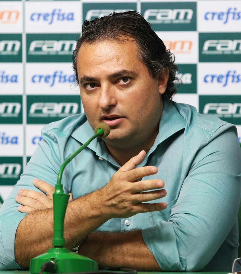 Diretoria do Palmeiras se pronuncia sobre episódio polêmico de clássico carioca