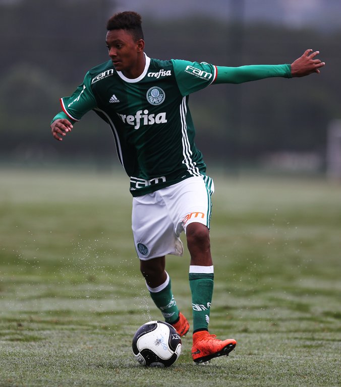 Sub-15 goleia Portuguesa na estreia da 3ª fase do Paulista