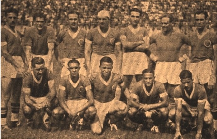 Pelo Paulista, Palmeiras visita Santos no Pacaembu por vaga na semi; confira números