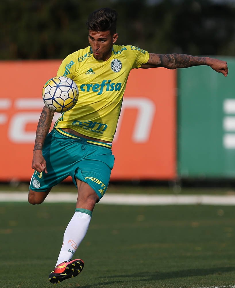 Elenco faz treino tático visando clássico contra Santos na Vila Belmiro