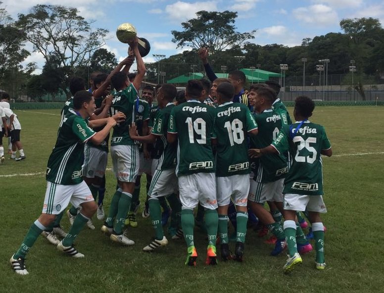 Sub-15 do Palmeiras vence o Corinthians na final e é campeão do Torneio Brasil-Japão