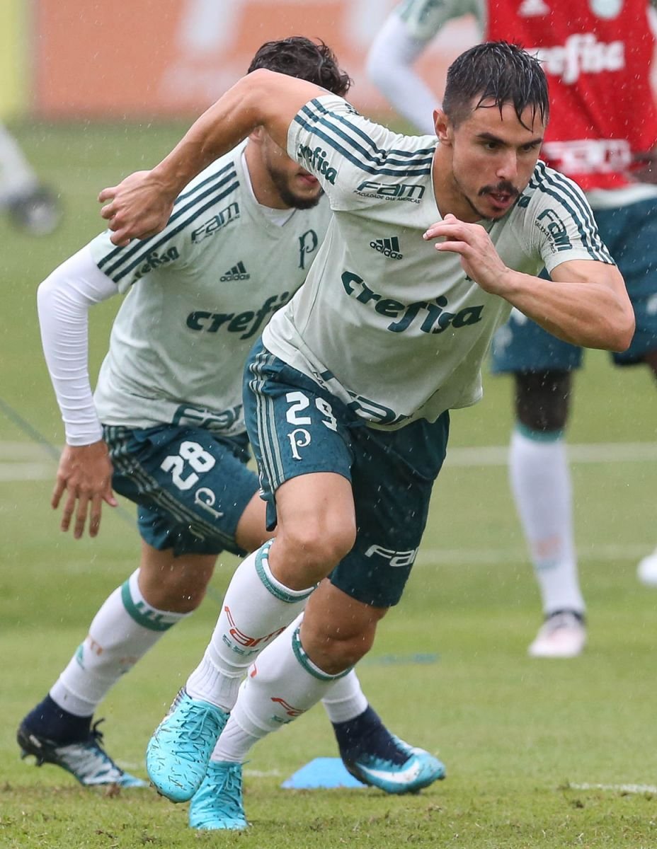 Palmeiras faz treino tático e encerra preparação para enfrentar São Paulo