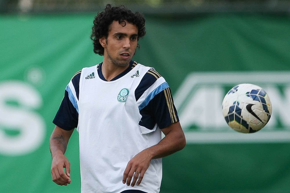 Cesar Greco/Ag Palmeiras/Divulgação _ Diogo está entre os relacionados para a partida desta quinta-feira, contra o Figueirense