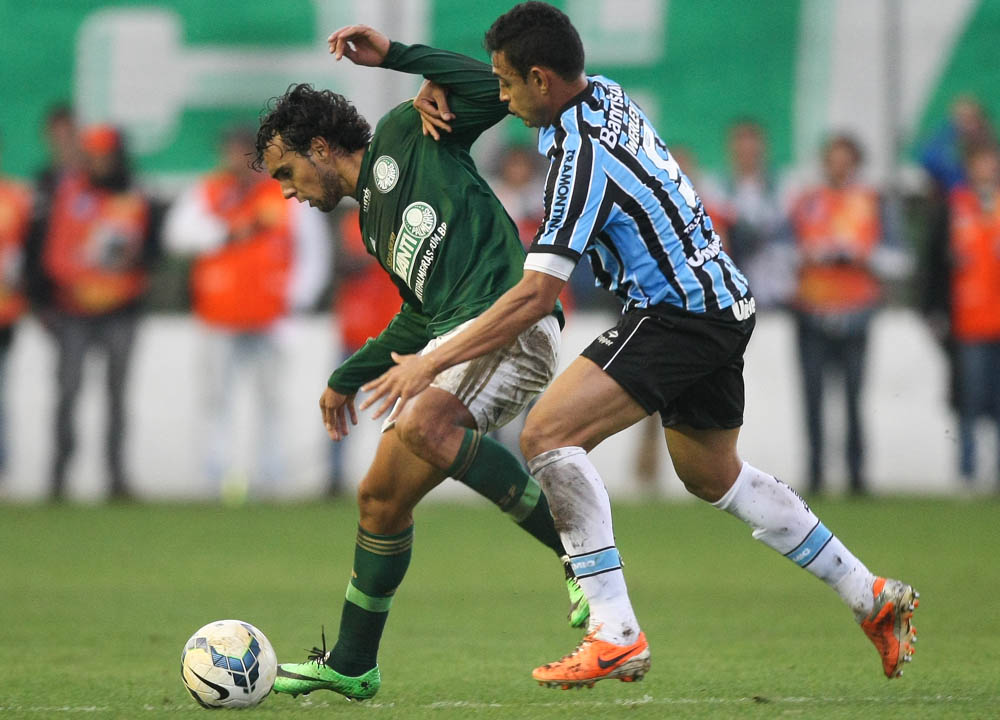 César Greco/Ag. Palmeiras/Divulgação _ Diogo anotou o gol aos 7 minutos do segundo tempo, mal anulado pela arbitragem, que sinalizou impedimento no lance