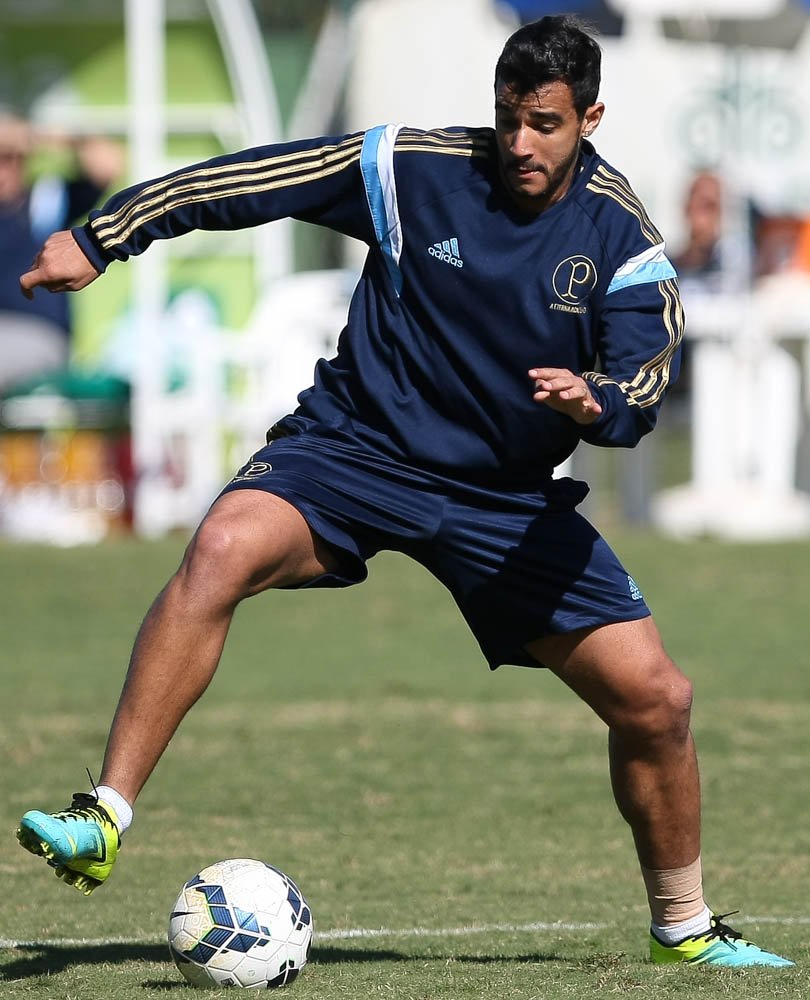 Cesar Greco/Ag. Palmeiras/Divulgação _ O atacante Henrique no treino da semana passada