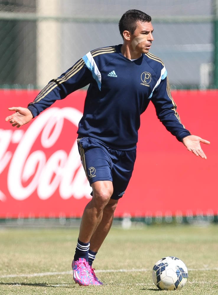 Cesar Greco/Ag. Palmeiras/Divulgação _  Lúcio no treino desta manhã