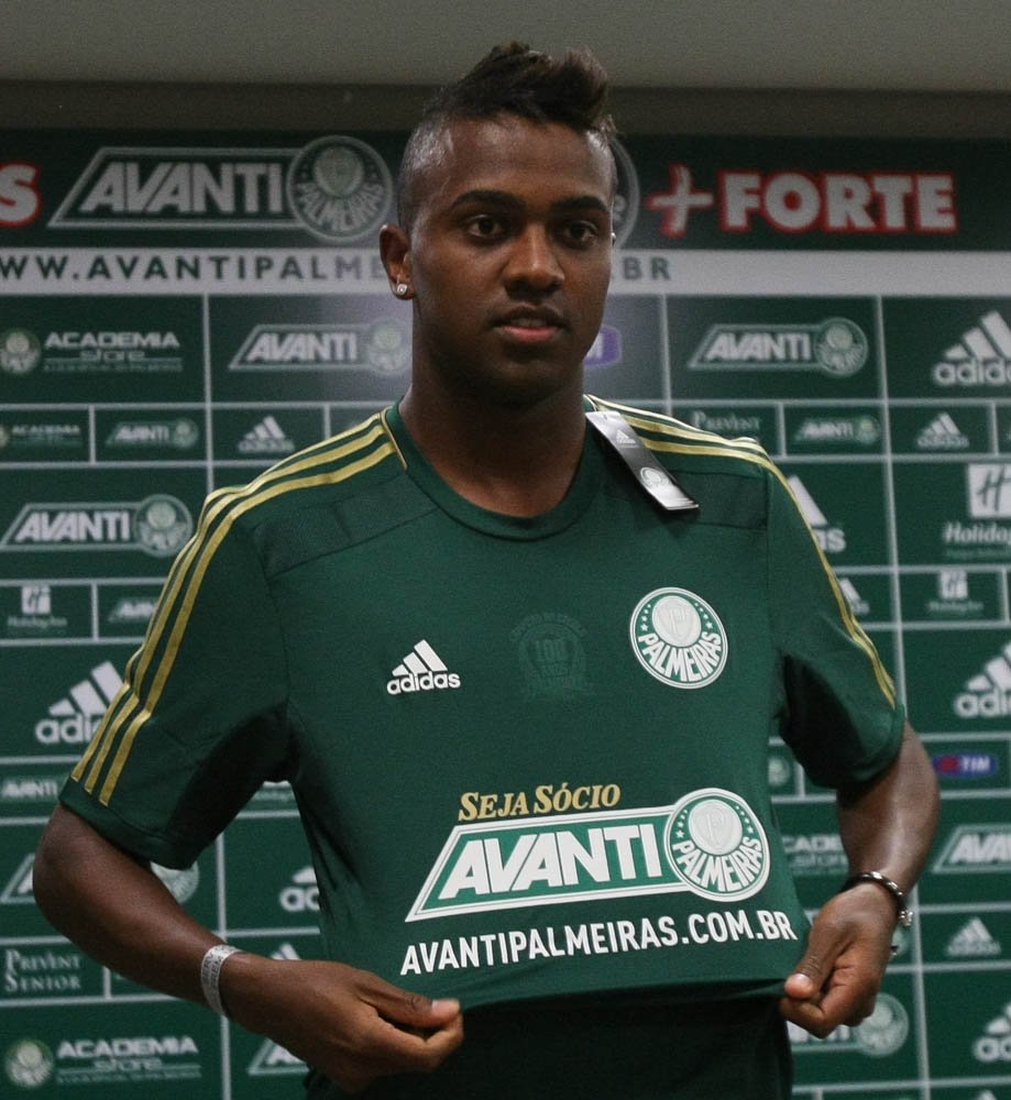 Cesar Greco/Ag.Palmeiras/Divulgação _ Dudu não escondeu a felicidade de retornar ao Brasil e garantiu que irá pela vaga no time titular