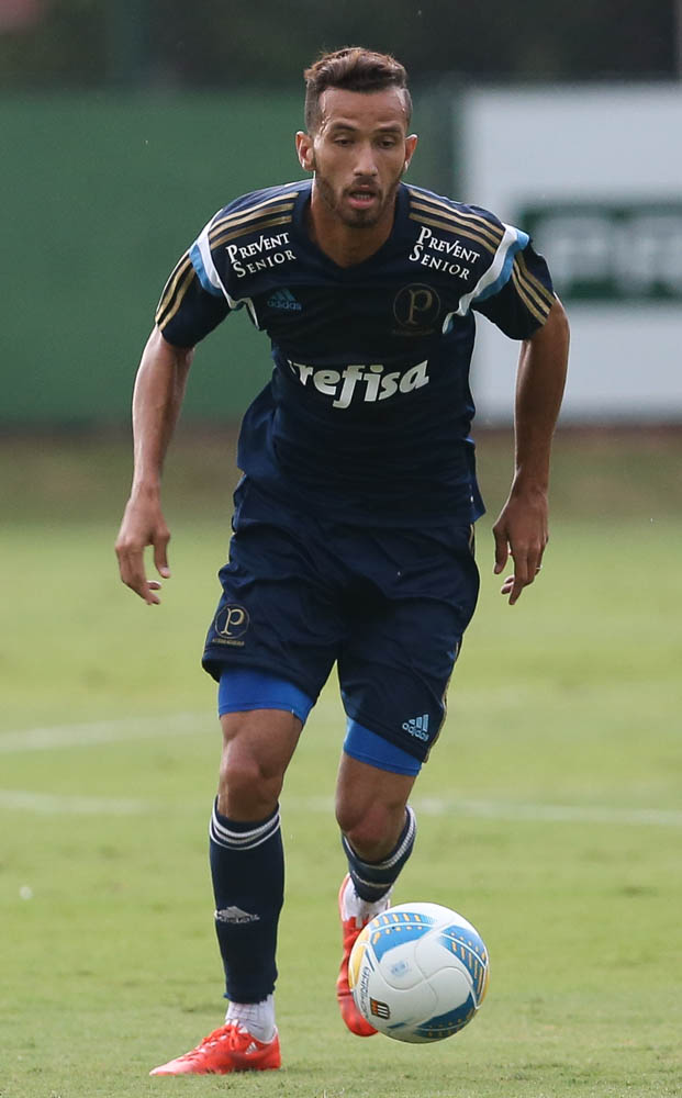Cesar Greco/Ag.Palmeiras/Divulgação _ Leandro Pereira foi um dos destaques com três gols anotados no jogo-treino contra a Portuguesa, nesta segunda-feira (23)