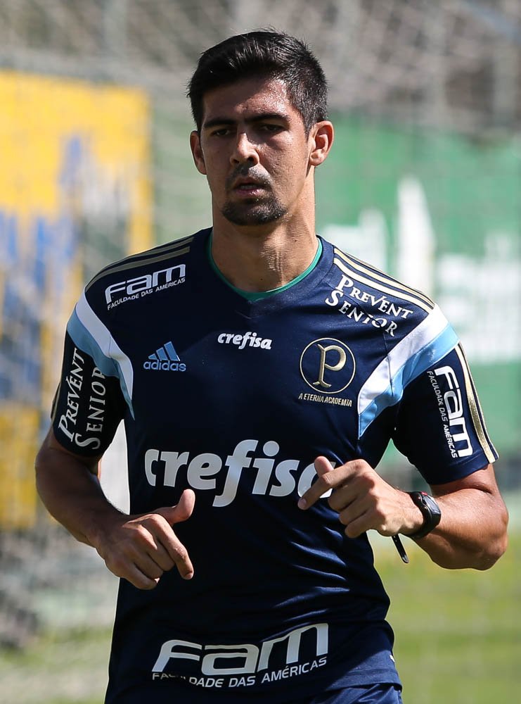 Cesar Greco/Ag. Palmeiras/Divulgação_O novo reforço do Verdão trabalhou a parte física neste sábado, 27