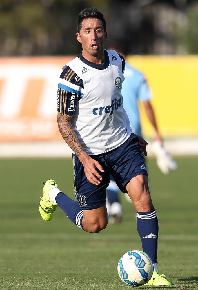 Cesar Greco/Ag.Palmeiras/Divulgação_O argentino Barrios marcou um gol de cabeça na goleada desta terça, 28