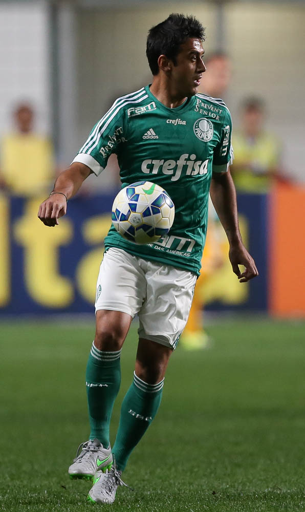 Cesar Greco/Ag. Palmeiras/Divulgação _ Robinho começou o jogo no banco, mas entrou no segundo tempo