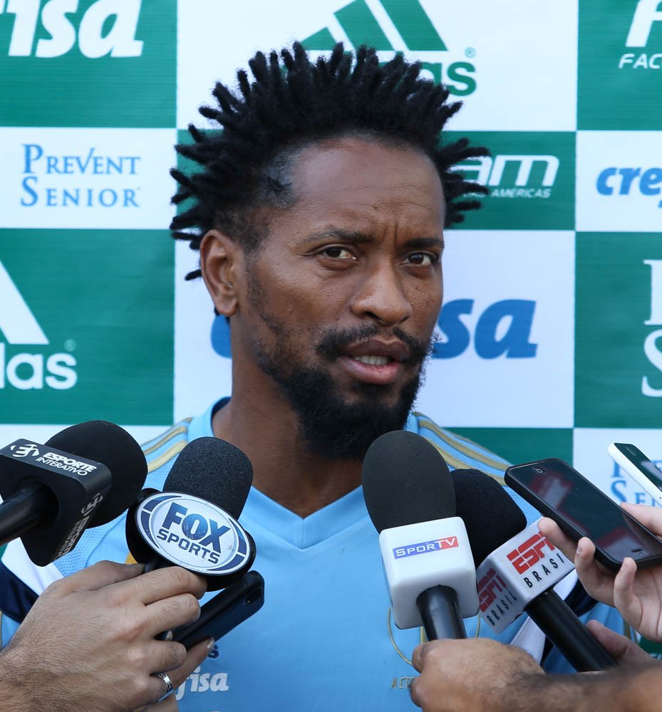 Cesar Greco/Ag. Palmeiras/Divulgação _ Zé Roberto concedeu entrevista coletiva antes do treino desta segunda-feira (24)