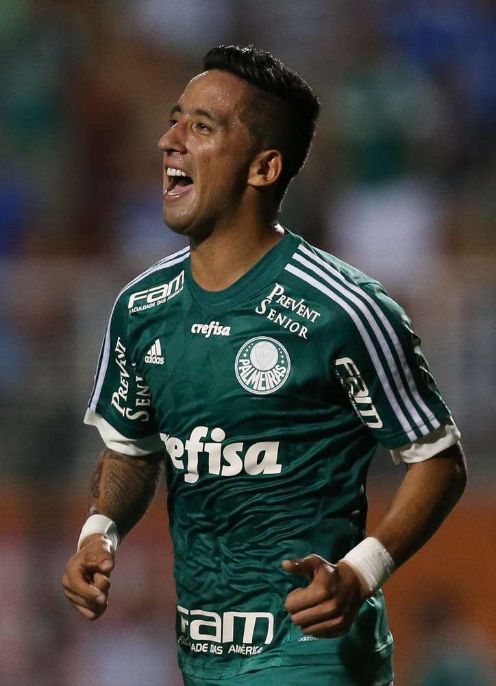 Cesar Greco/Ag. Palmeiras/Divulgação _ Lucas Barrios marcou o segundo gol do Verdão