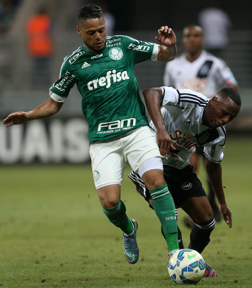 Cesar Greco/Ag.Palmeiras/Divulgação_João Paulo foi uma das novidades do time no lugar do suspenso Egídio