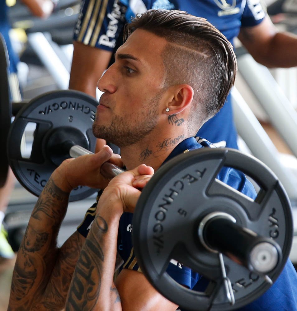 Cesar Greco/Ag. Palmeiras/Divulgação _ No primeiro dia em Atibaia-SP, o elenco do Verdão realizou treino físico