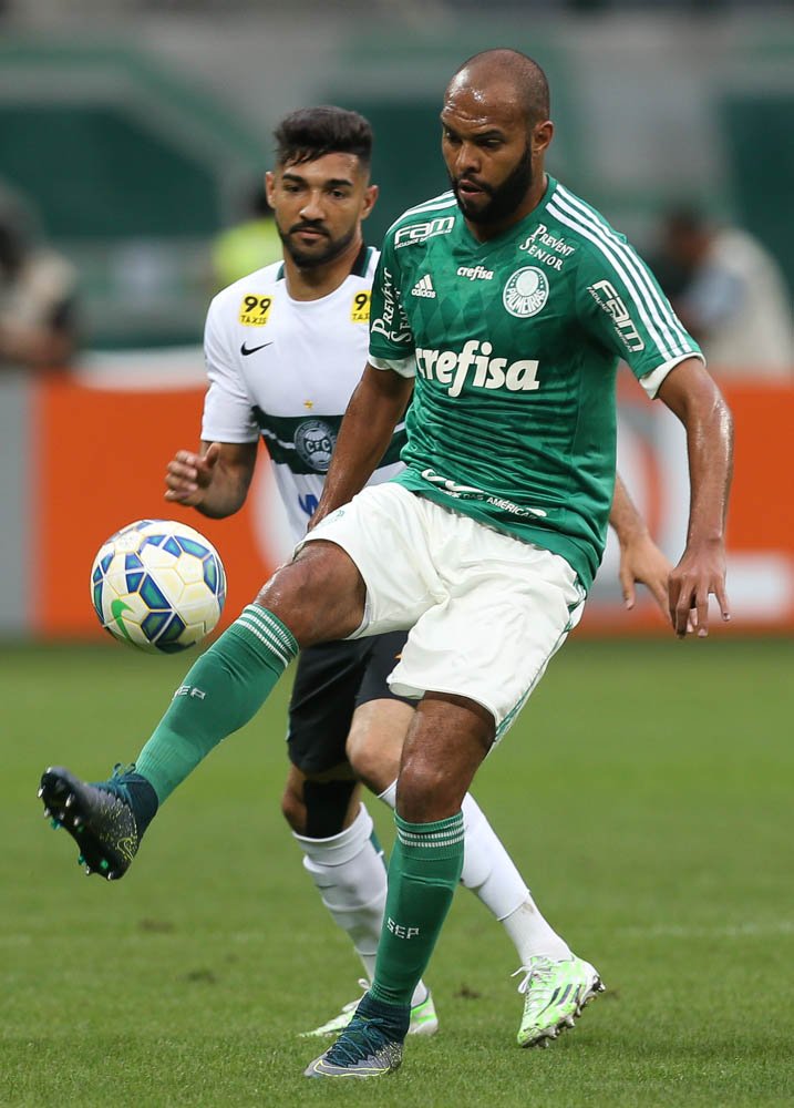 Cesar Greco/Ag. Palmeiras/Divulgação _ 'Lutei, tentei o gol a todo momento', disse Alecsandro, titular contra o Coritiba