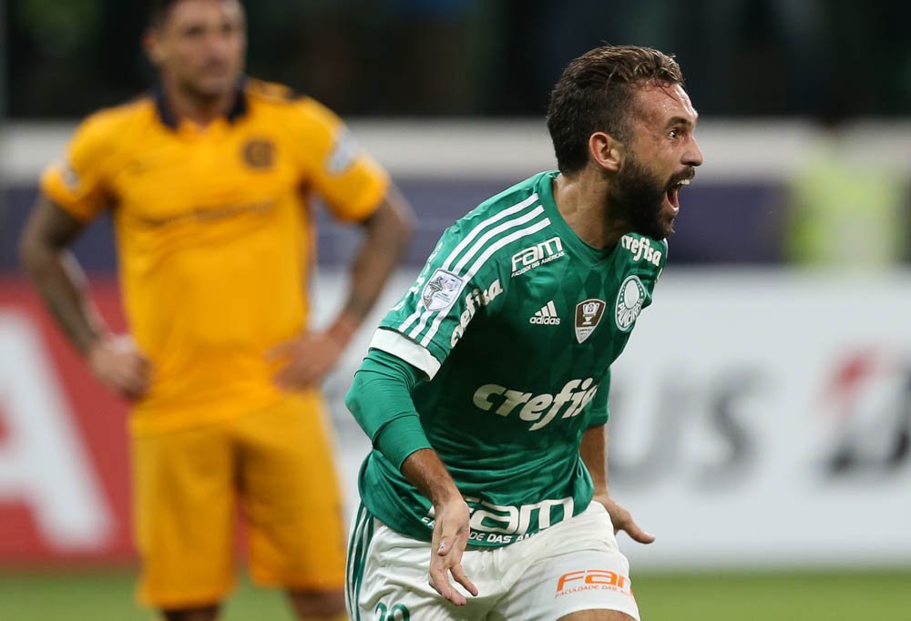 Cesar Greco/Ag.Palmeiras/Divulgação_Argentino Allione entrou na segunda etapa e anotou o segundo do Verdão