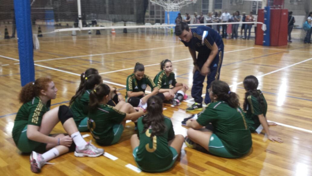 Divulgação _ O vôlei feminino do Verdão superou o Pinheiros por 3 a 1