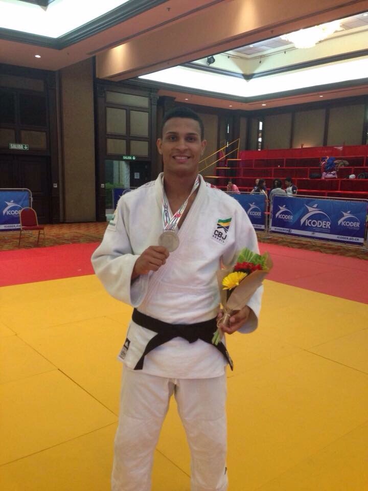 Reprodução _ O título de Leonardo Gonçalves ajudou o Brasil a terminar na liderança geral da competição