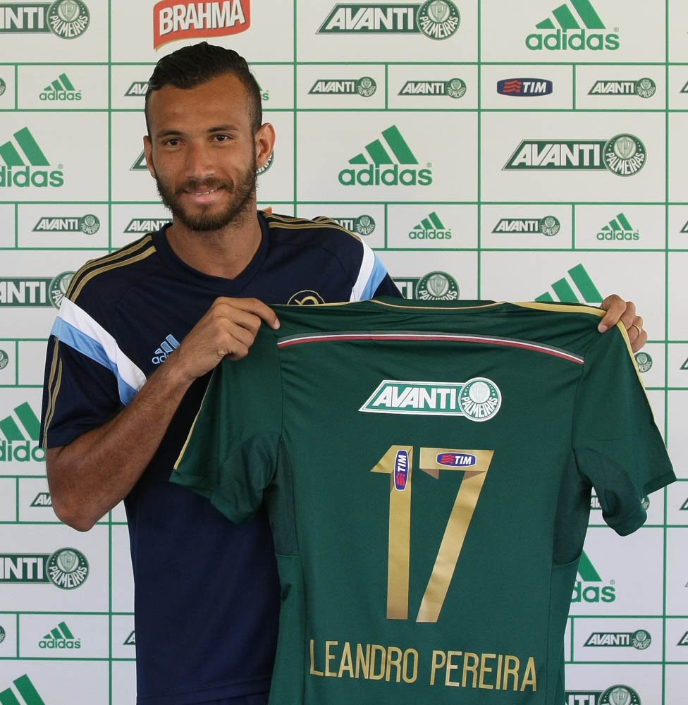 Cesar Greco/Ag. Palmeiras/Divulgação _ O novo camisa 17 do Verdão tem contrato por cinco temporadas no clube