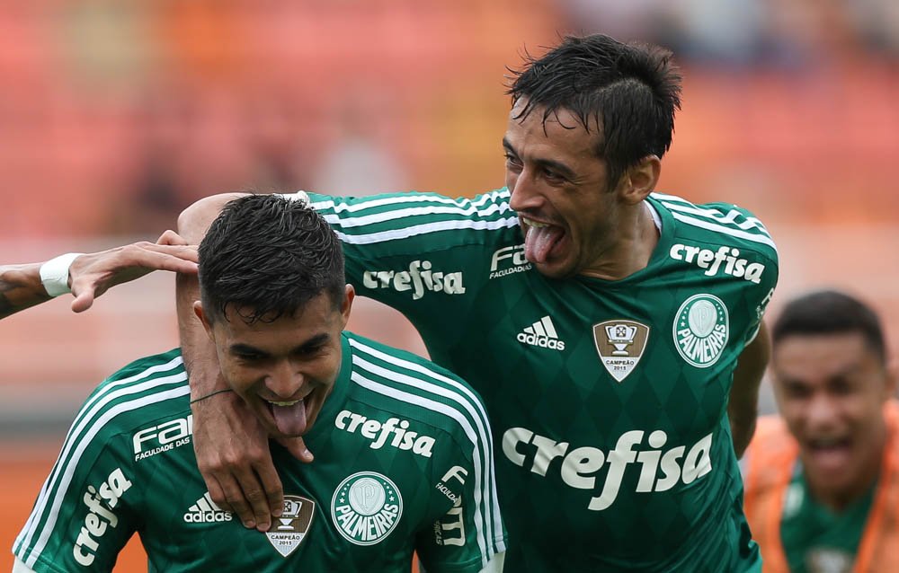 Cesar Greco/Ag. Palmeiras/Divulgação _ Dudu e Robinho foram os autores dos gols da vitória do Verdão no Choque-Rei deste domingo (13)