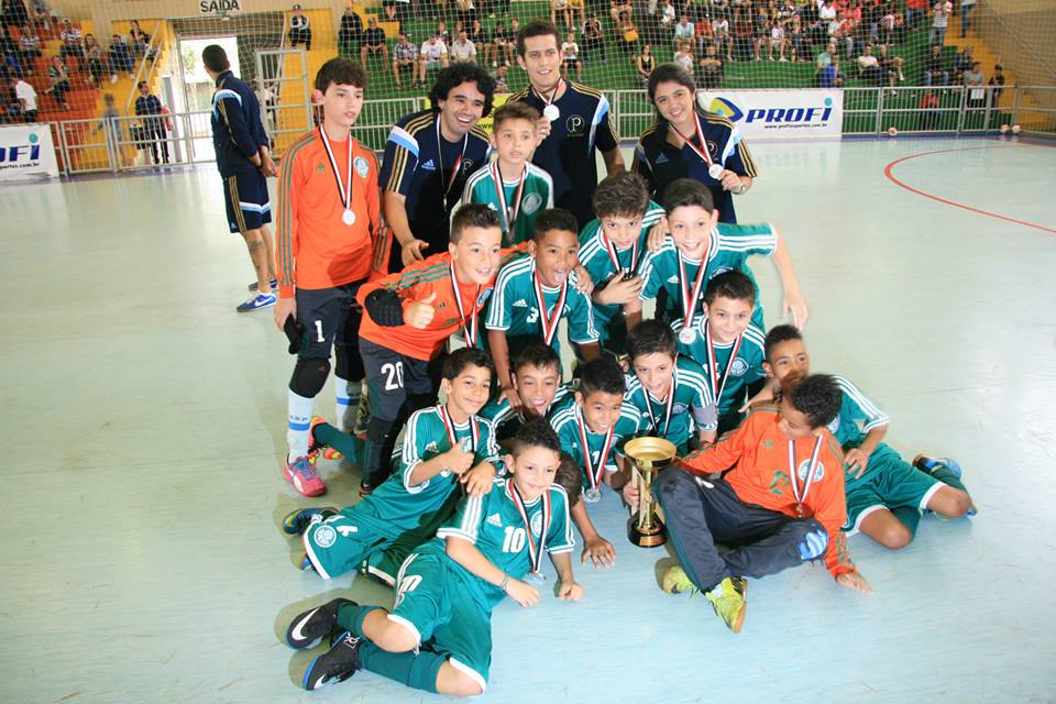 Ewerton Araujo/FPFS _  Os garotos da categoria Sub-10, conquistaram a segunda colocação com 12 vitórias