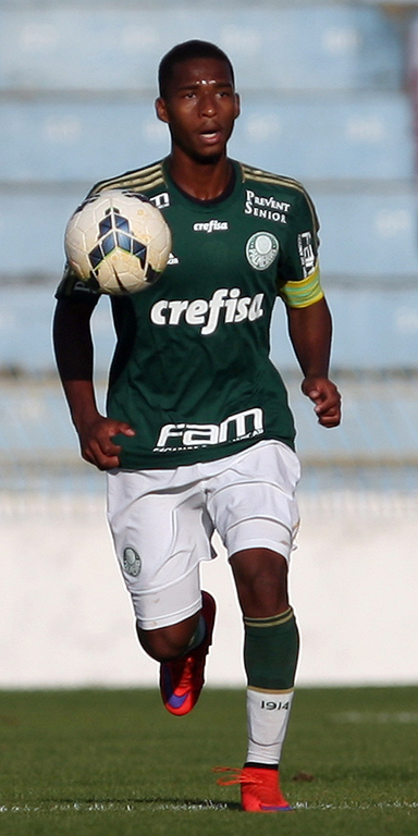 Fabio Menotti/Ag. Palmeiras/Divulgação _ O volante Matheus Sales é um dos destaques da equipe