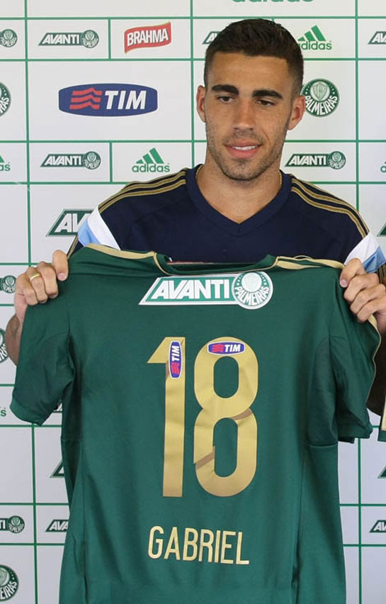 Cesar Greco/Ag. Palmeiras/Divulgação _ Maior ladrão de bolas do Brasileirão 2014, Gabriel vestirá a camisa de nº 18 no Verdão