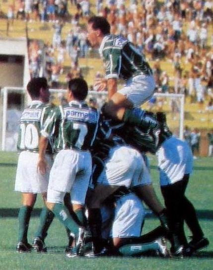 Divulgação _ O <i>dream team</i> do Verdão comemora um dos gols da final contra o rival Corinthians