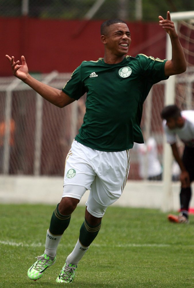 Fabio Menotti/Ag. Palmeiras/Divulgação _ Gabriel Fernando, artilheiro do Campeonato, cabeceou forte e marcou o gol decisivo na final do Paulista