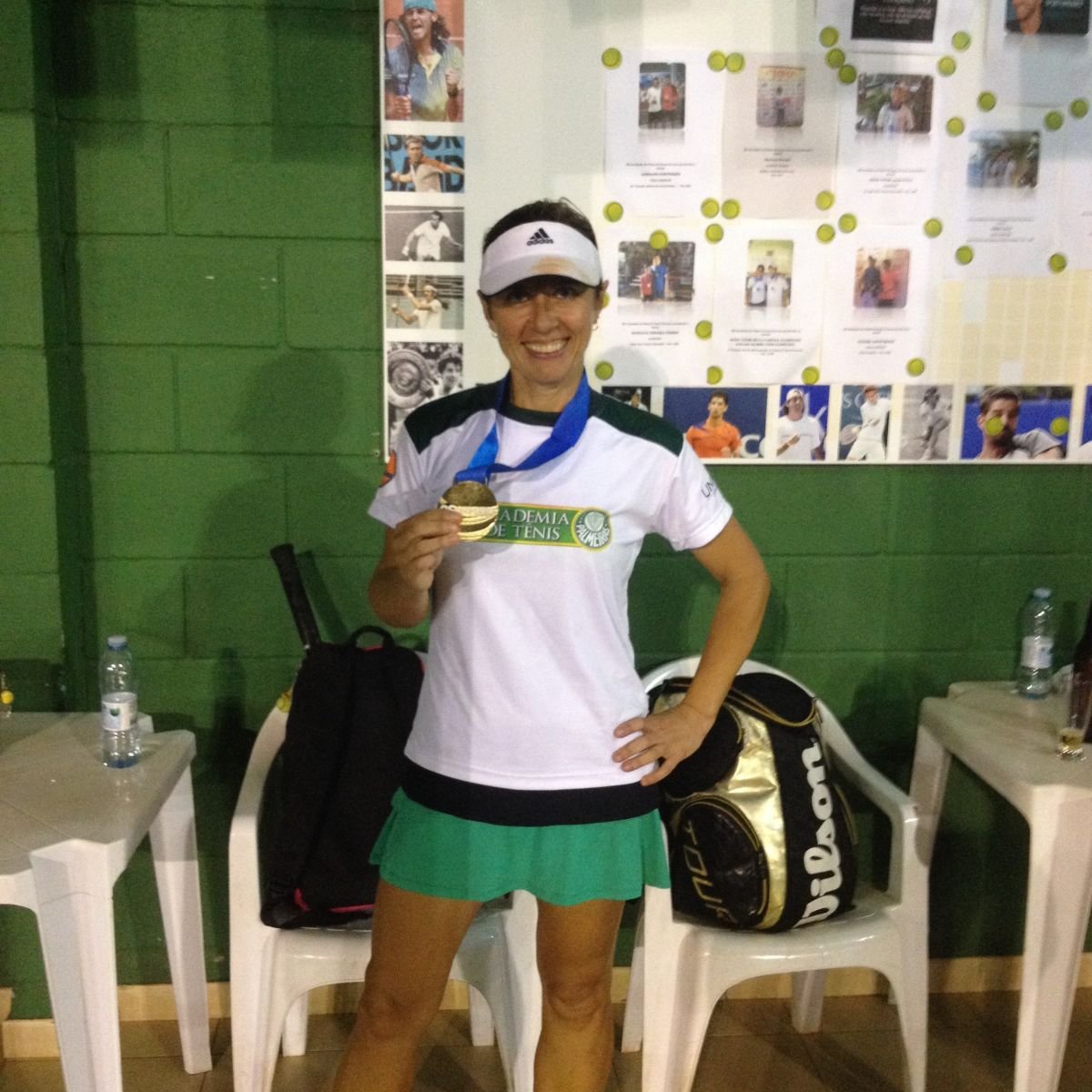 Divulgação _ Rosely Ozanich sagrou-se campeã no 4º Campeonato Aberto BS Academia, na categoria 4F3 