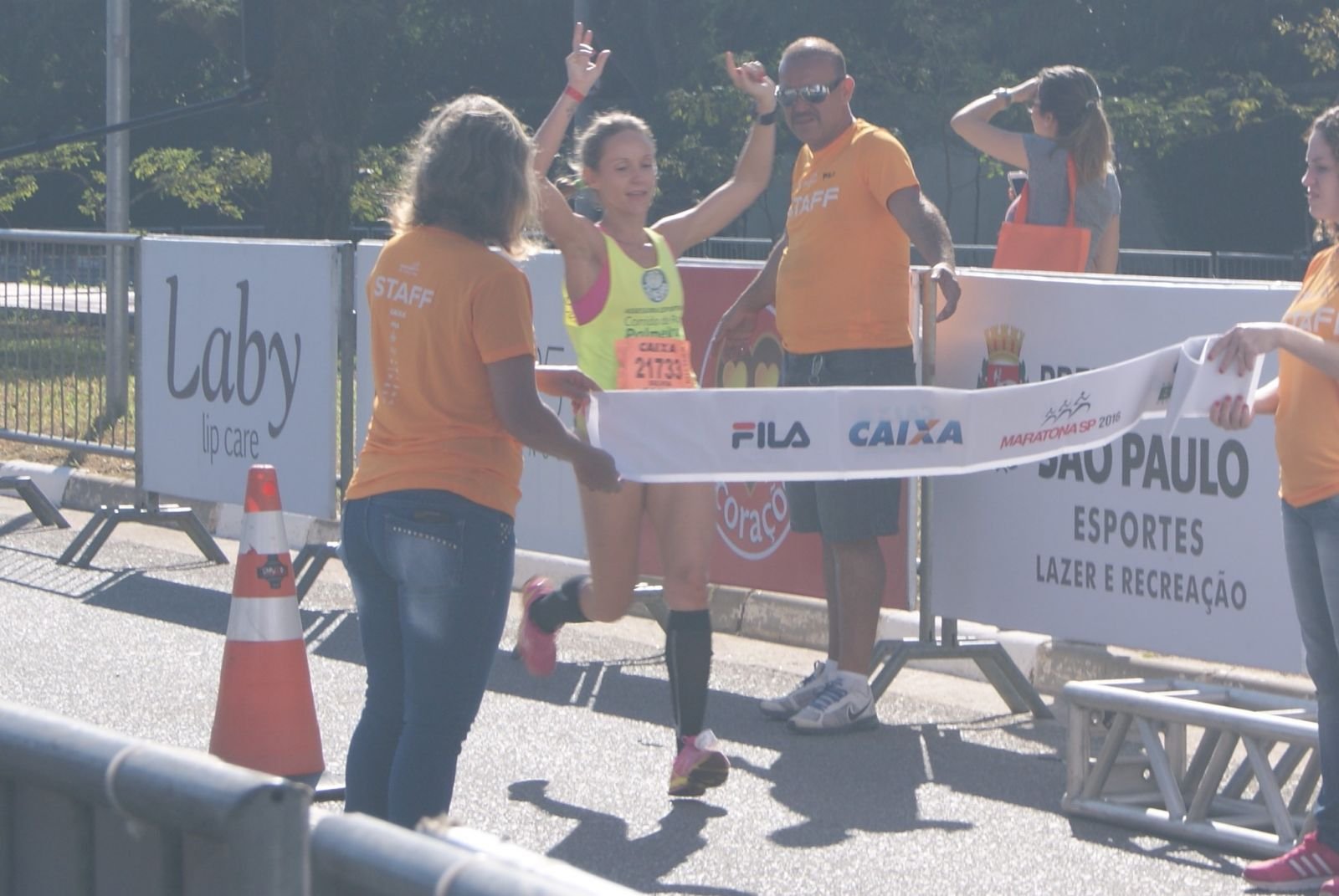 Diivulgação _ No femino, Silvia Vinhal terminou a prova em 1h47m37s ficou com o lugar mais alto do pódio