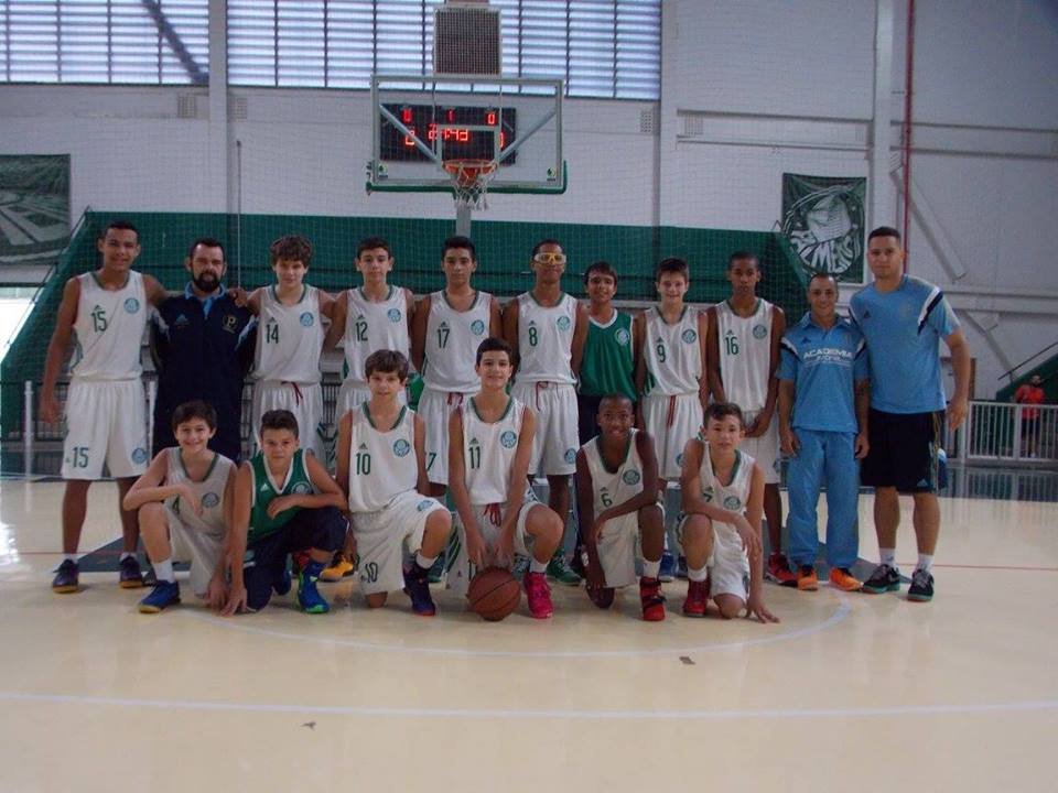 Divulgação _ O Sub-13 venceu o Regatas/Campinas por 100 a 29