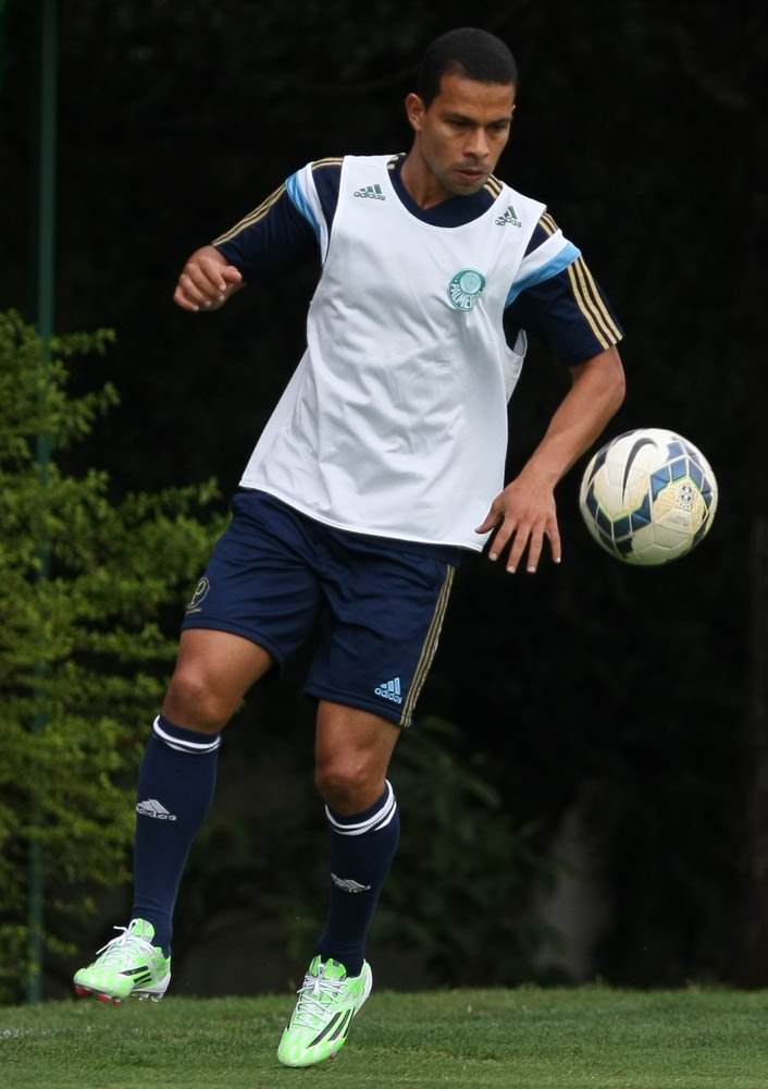 Cesar Greco/Ag. Palmeiras/Divulgação _ Wendel no treino realizado nesta manhã (26), na Academia de Futebol