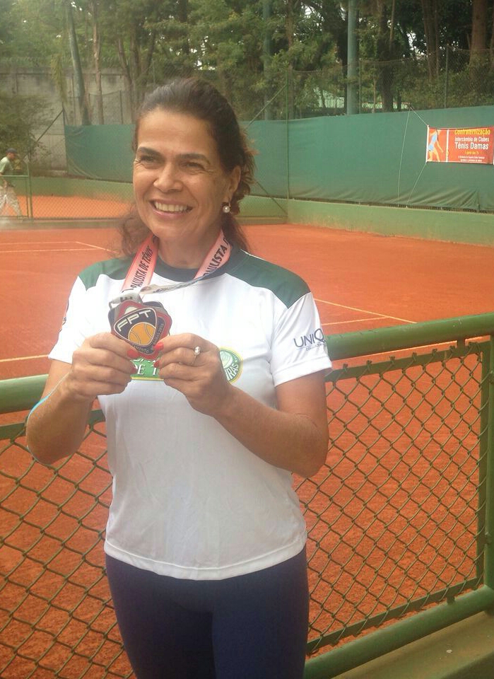 Divulgação_Maria Lourdes Akel conquistou medalha de prata para Academia de Tênis do Verdão