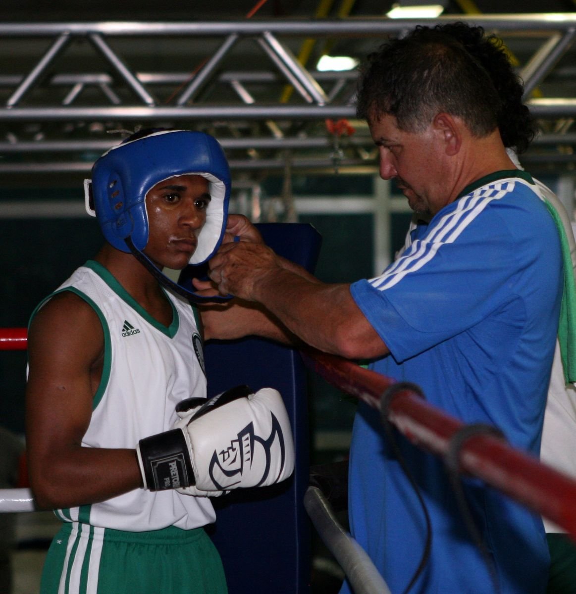 Ag.Palmeiras/Divulgação _ Atleta do Palmeiras em ação no amistoso de boxe semiprofissional 