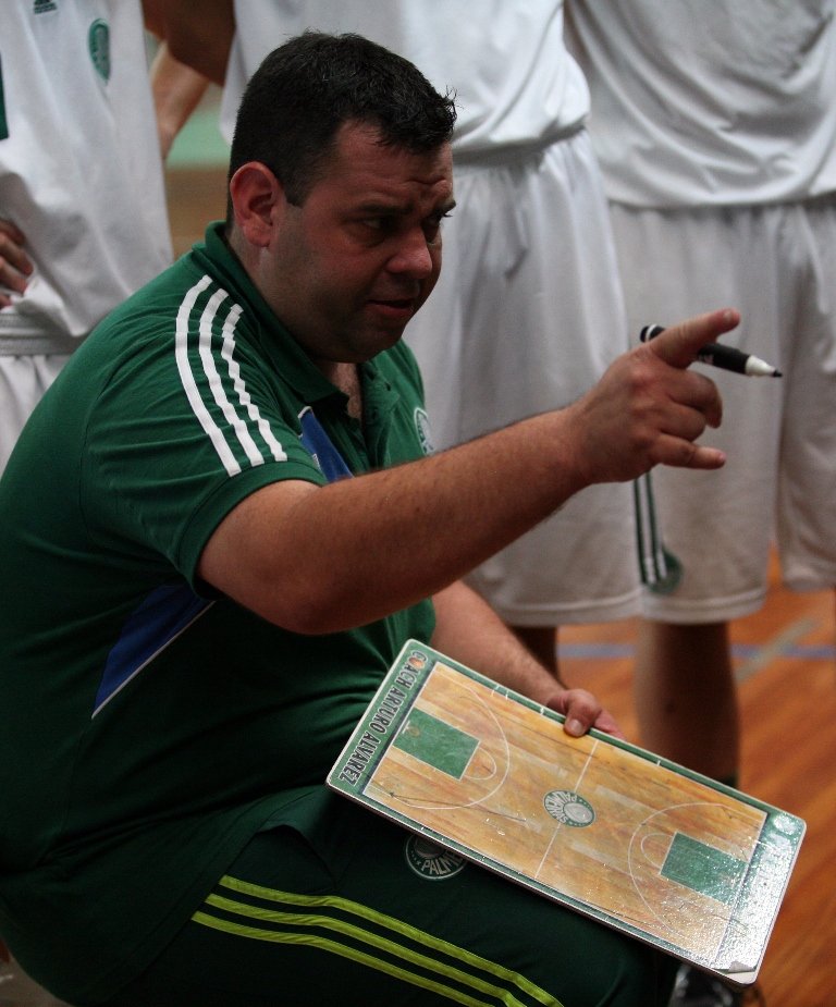 Fabio Menotti/Ag. Palmeiras/Divulgação _ O técnico Willians Manzini está com os meninos desde 2012