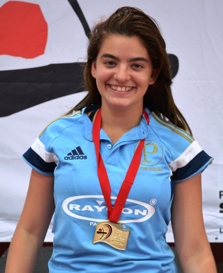 Divulgação_Yohana Lazarova garantiu o primeiro lugar na categoria Recurvo Cadete Feminino