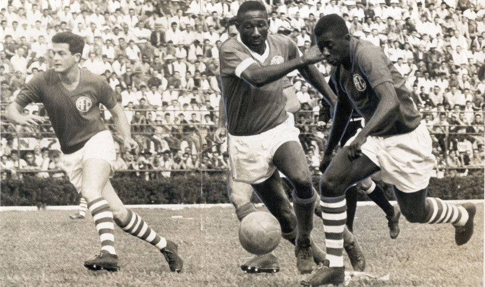 Crédito: Arquivo do Estado _ Djalma atuou pelo Verdão no Torneio Rio-São Paulo de 1965.